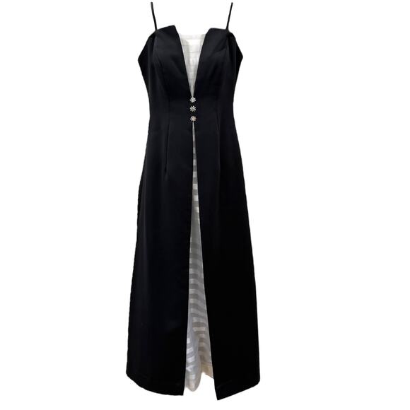 Vintage Cachet B&W Tuxedo Contrast Princess Gown - Picture 2 of 10